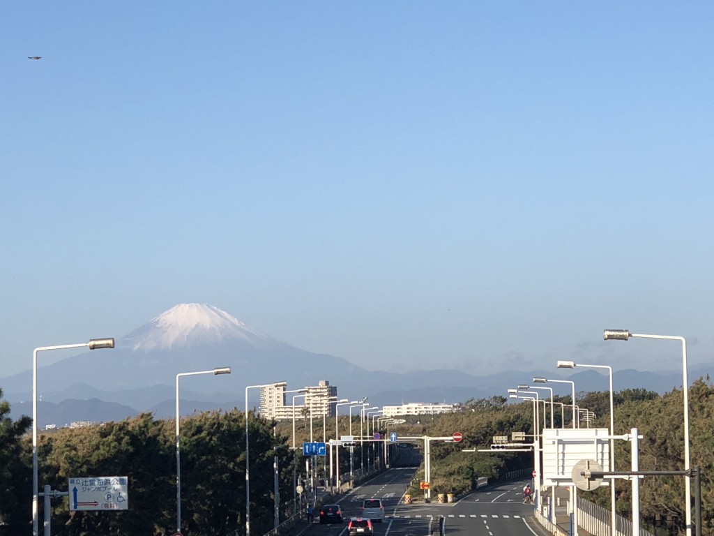 浜見山信号交差点/歩道橋より〜富士山